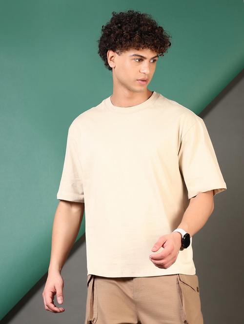 men round neck plain t-shirt - 21749918 - Standard Image - 0