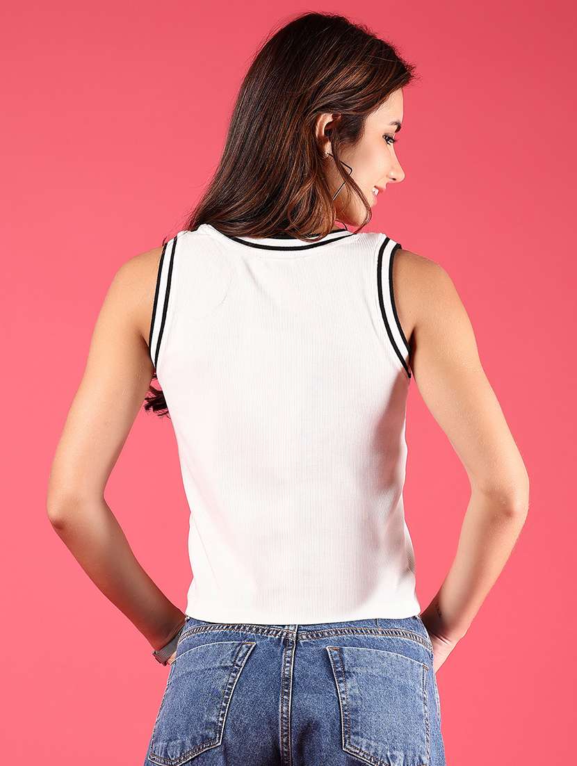 women solid sleeveless regular top - 21750050 - Standard Image - 3