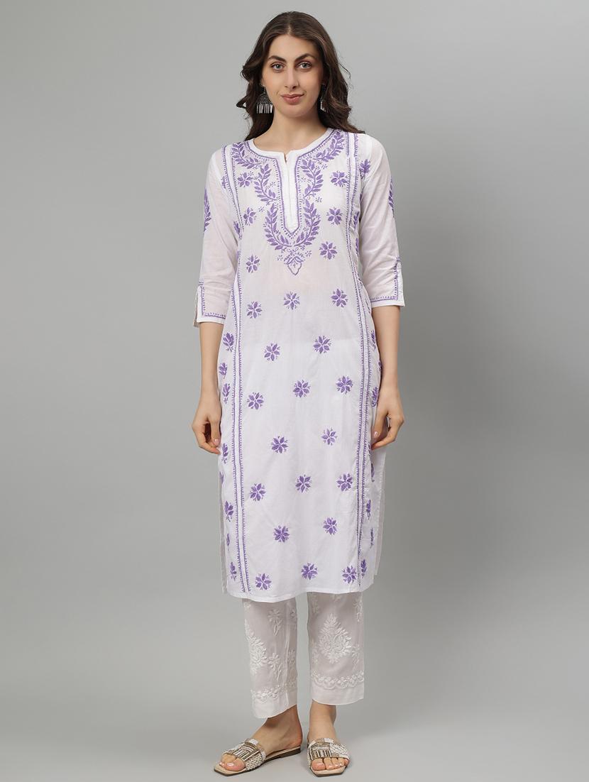 women three quarter sleeve straight chikankari kurta - 21750222 -  Zoom Image - 0