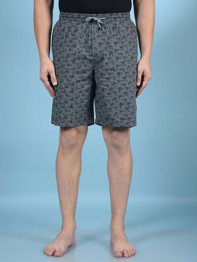 men printed mid rise bermuda shorts