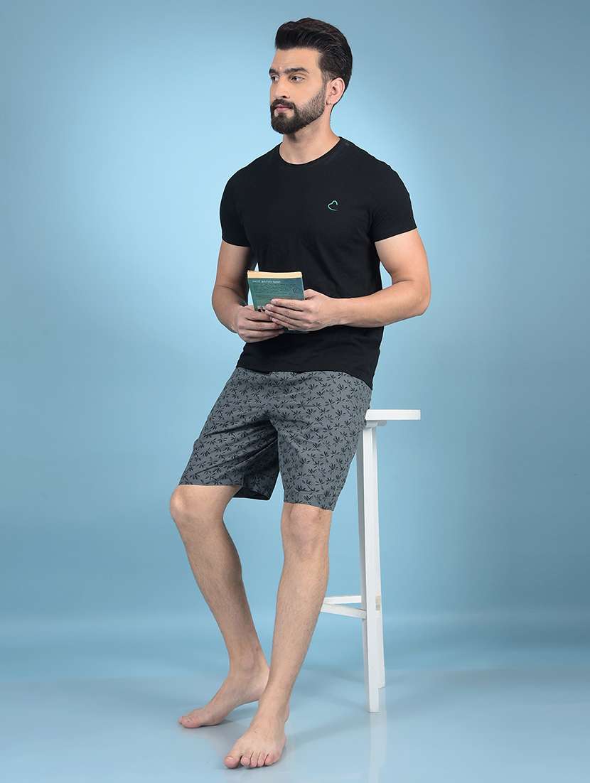 men printed mid rise bermuda shorts - 21750644 -  Standard Image - 5