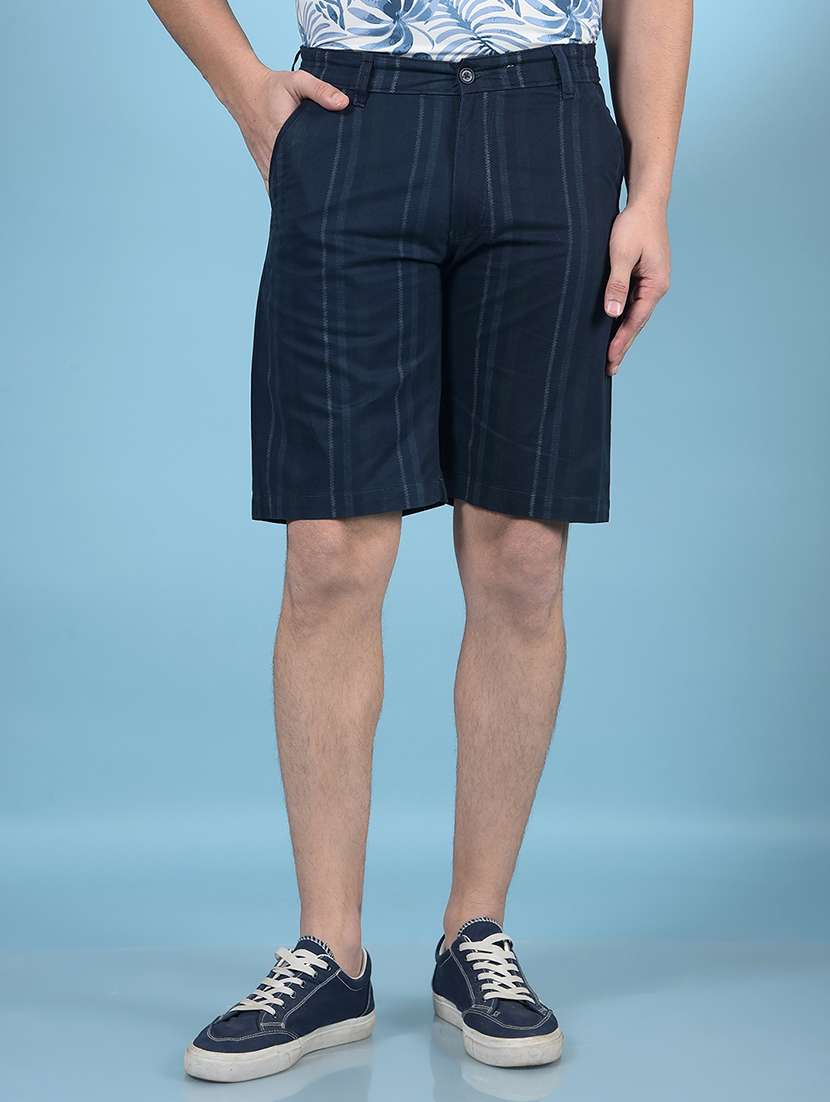 men striped mid rise slim fit shorts