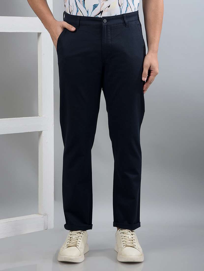 men solid mid rise chinos  