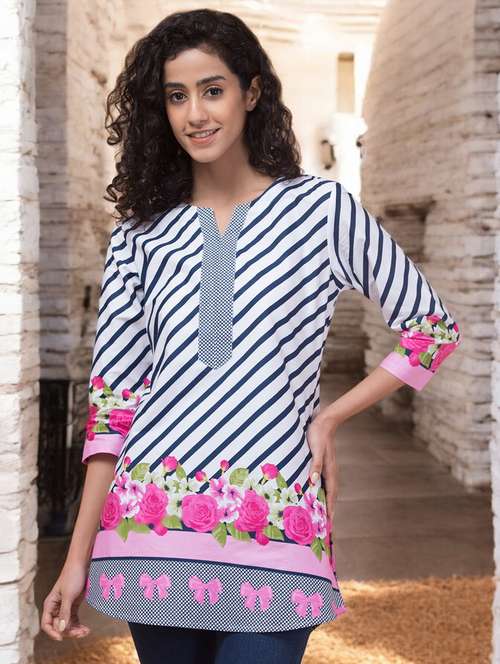 women three quarter sleeve side slit kurta - 21750723 -  Standard Image - 0