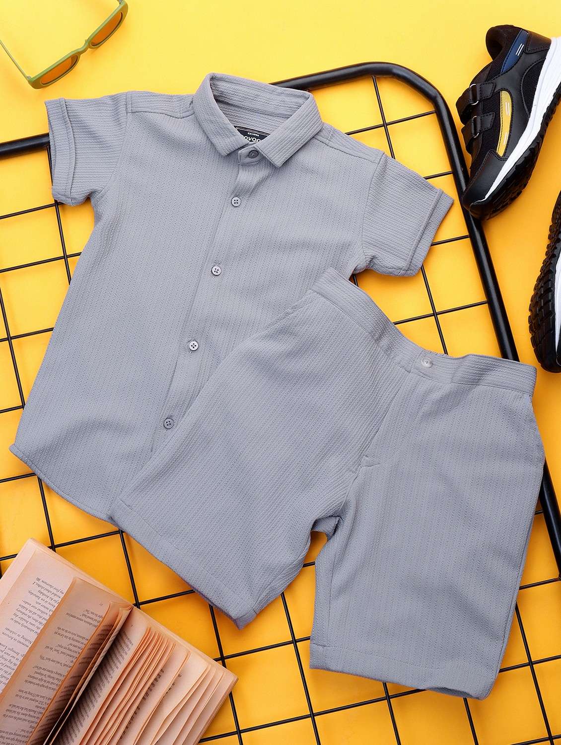 boys solid short sleeves co-ords set