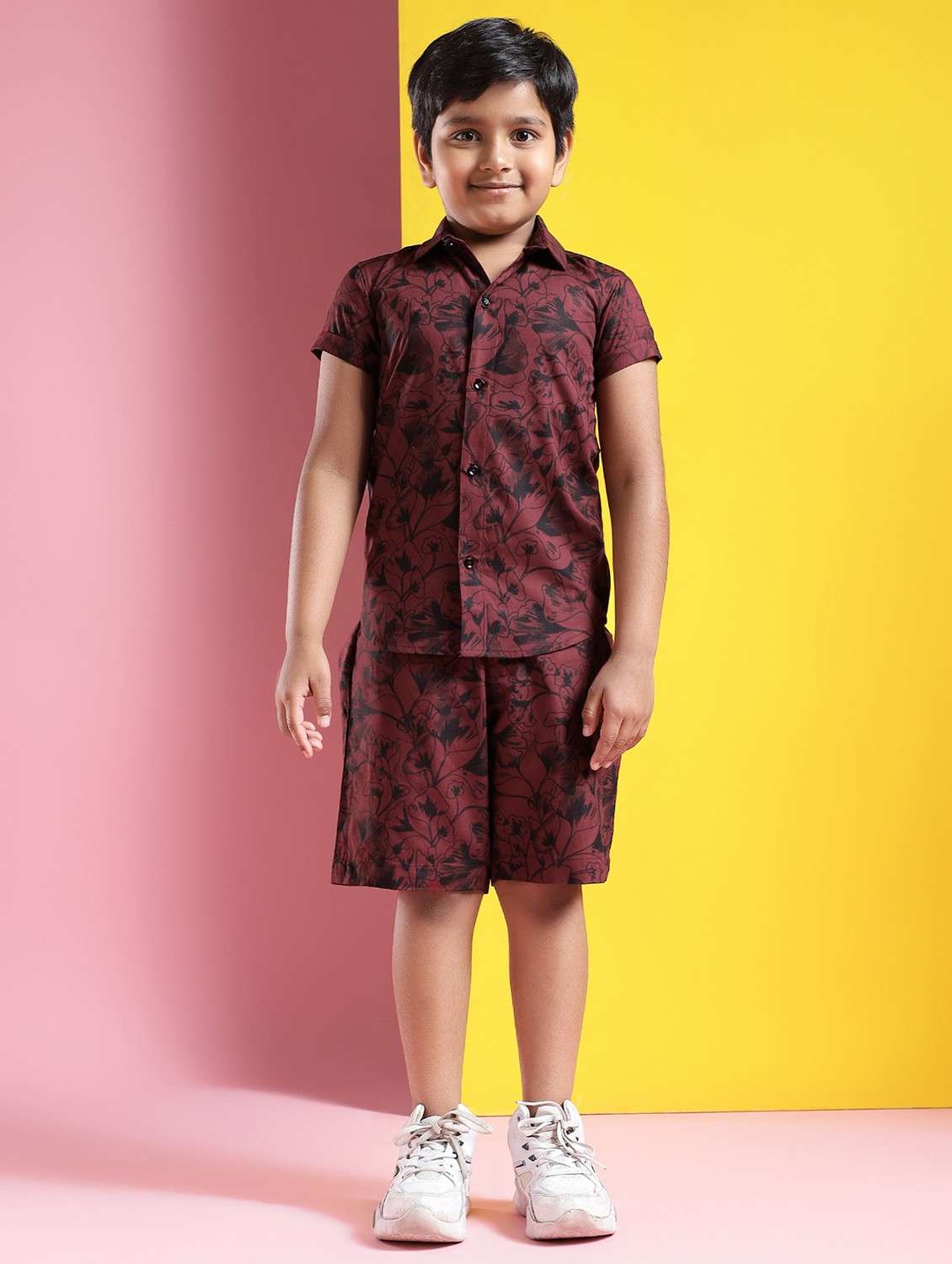 boys printed short sleeves shirt and shorts set