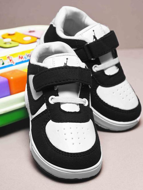 boys color block velcro sneaker - 21750880 - Standard Image - 0