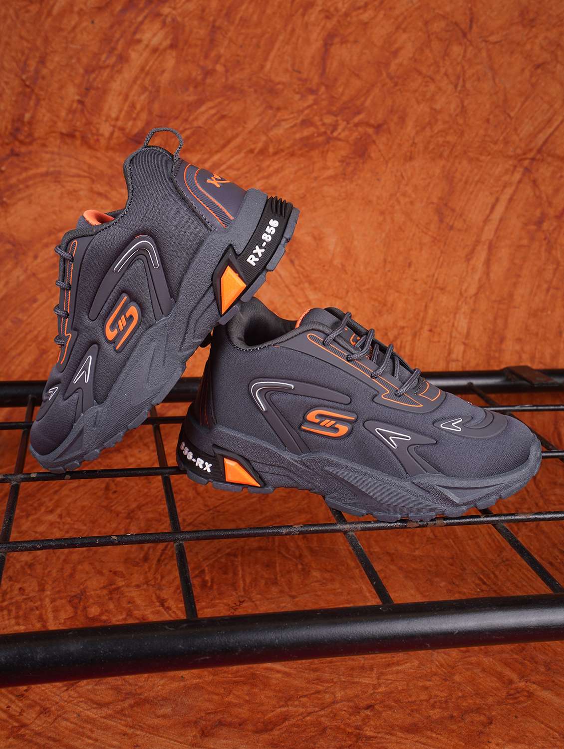 boys lace up sport shoes