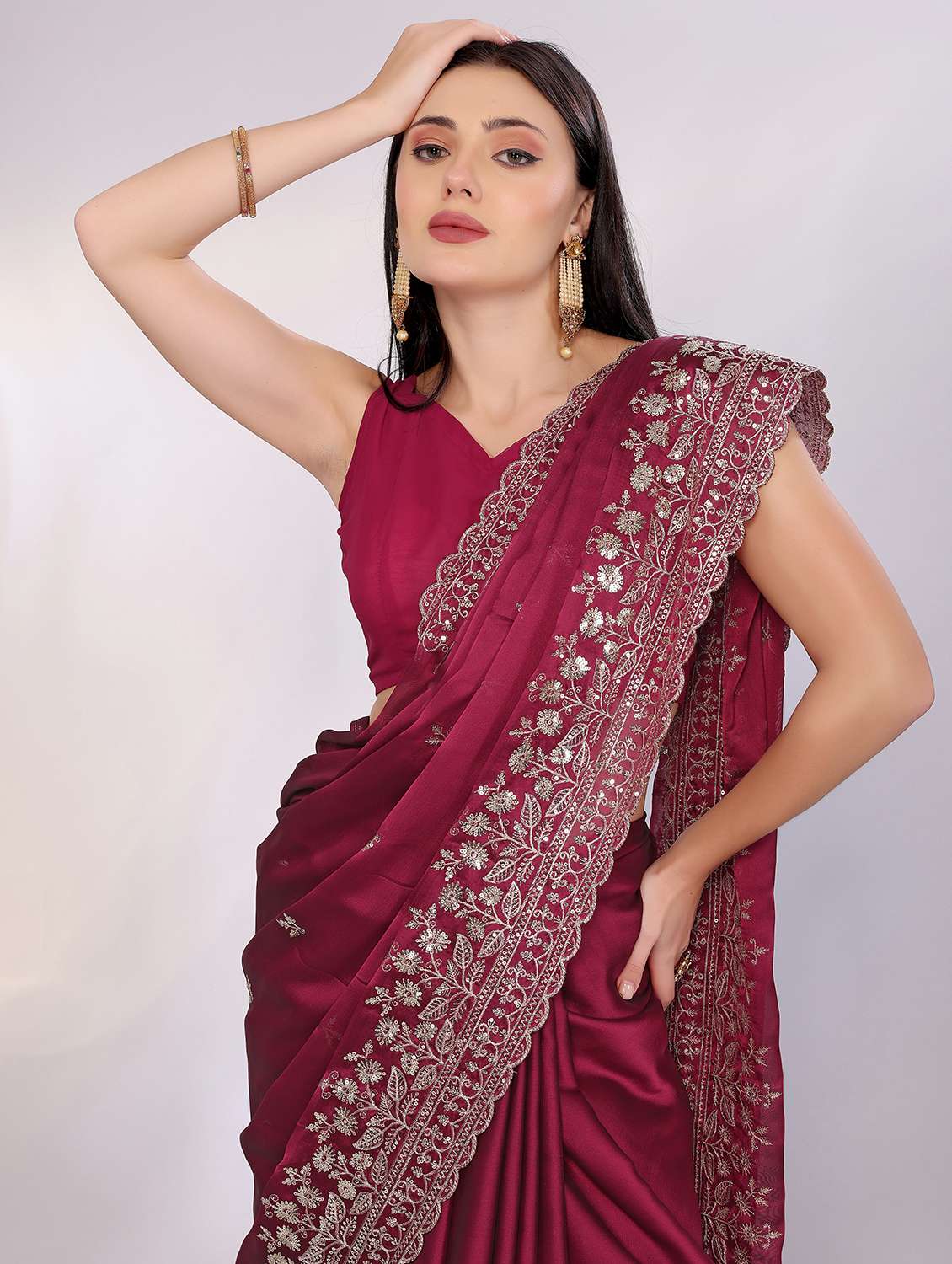 women solid with work embroidered saree with blouse - 21753238 -  Standard Image - 3