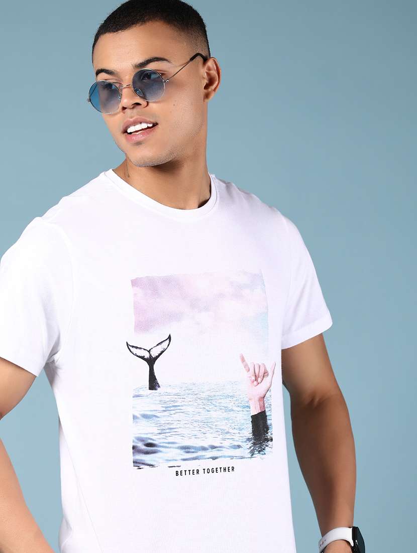 men front print round neck regular fit t-shirt