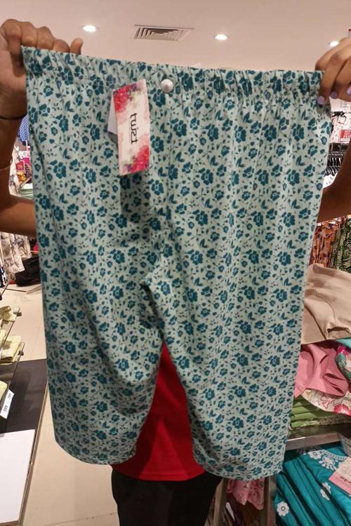 light blue single jersey capris - 21753494 - Standard Image - 0