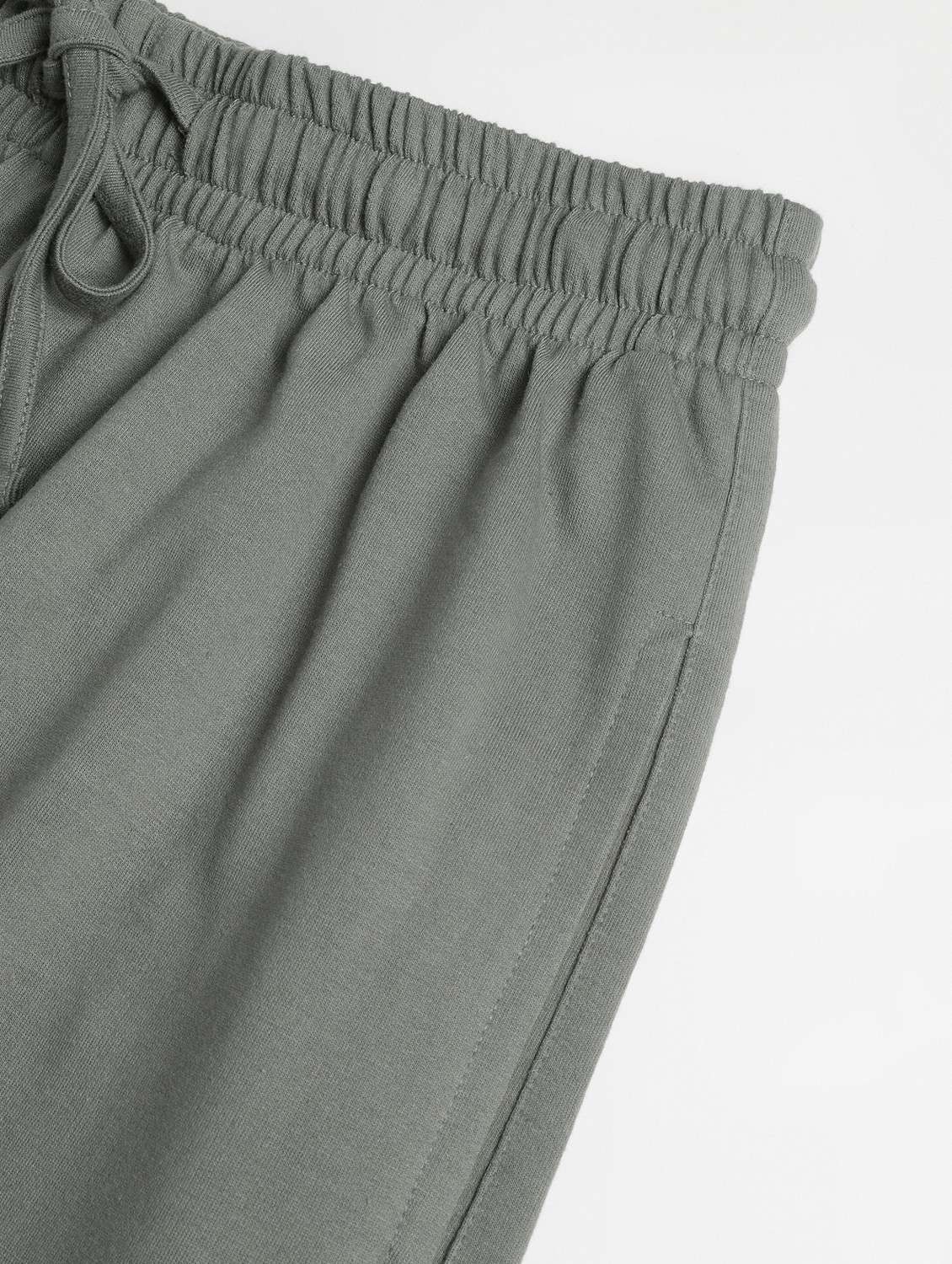 women solid relaxed fit mid rise cargo - 21762255 - Standard Image - 3
