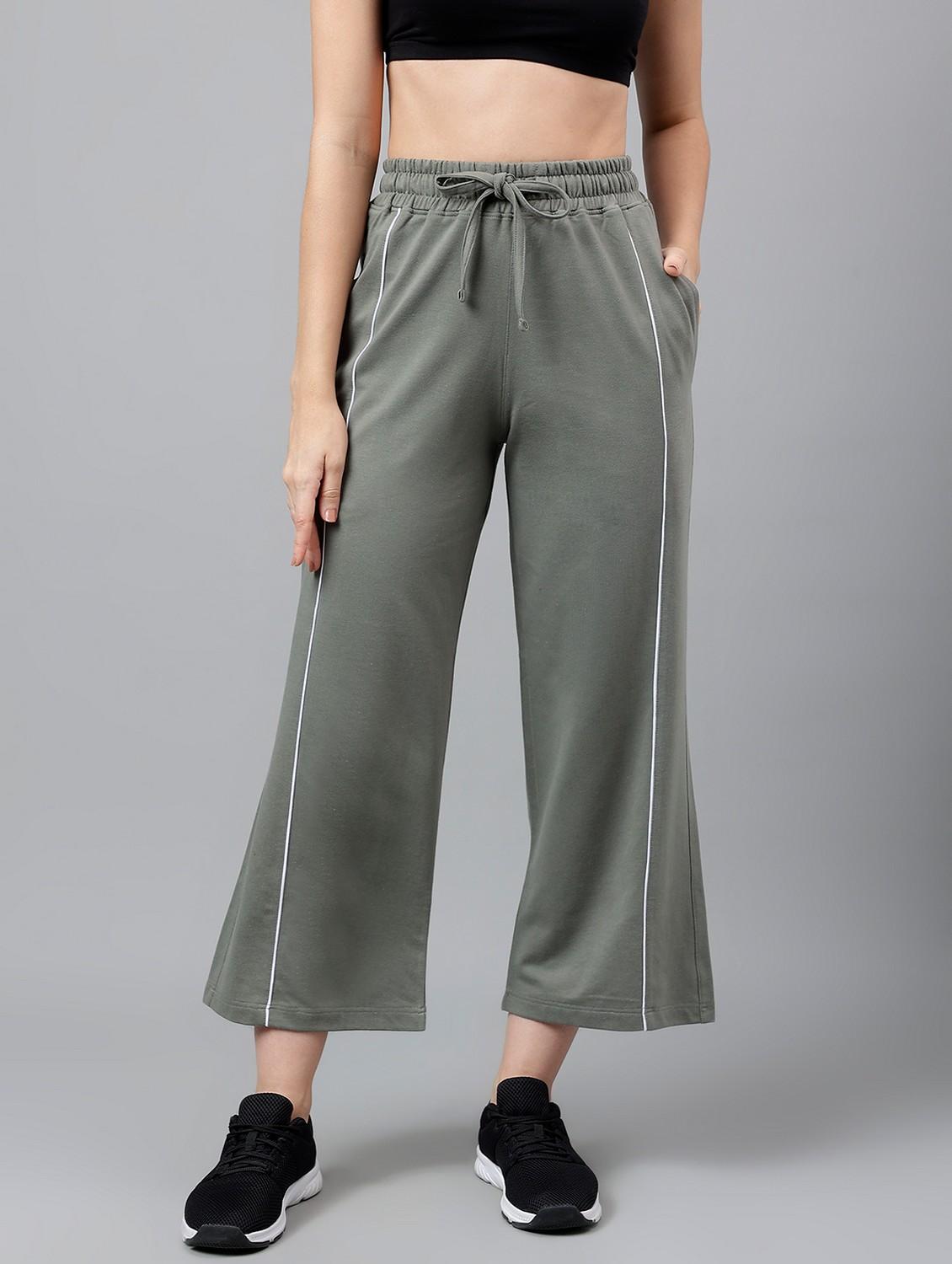 women solid mid rise track pant