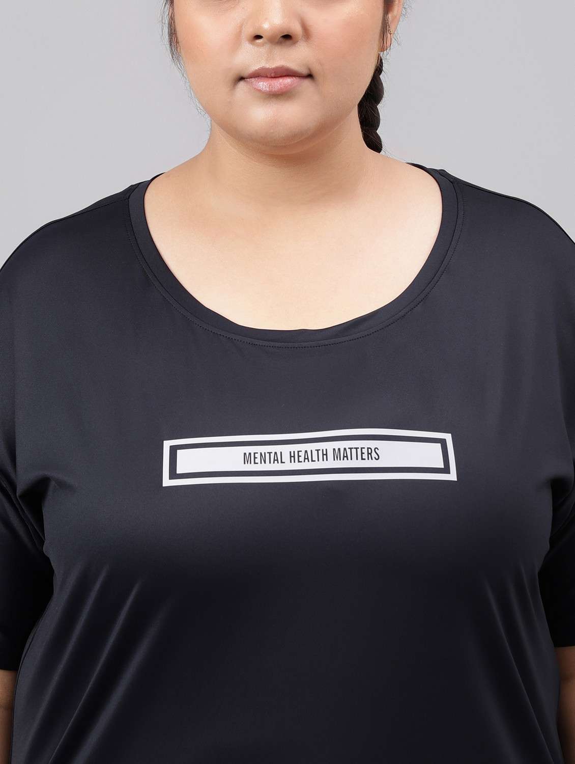 women black typographic round neck t-shirt - 21762451 -  Standard Image - 5