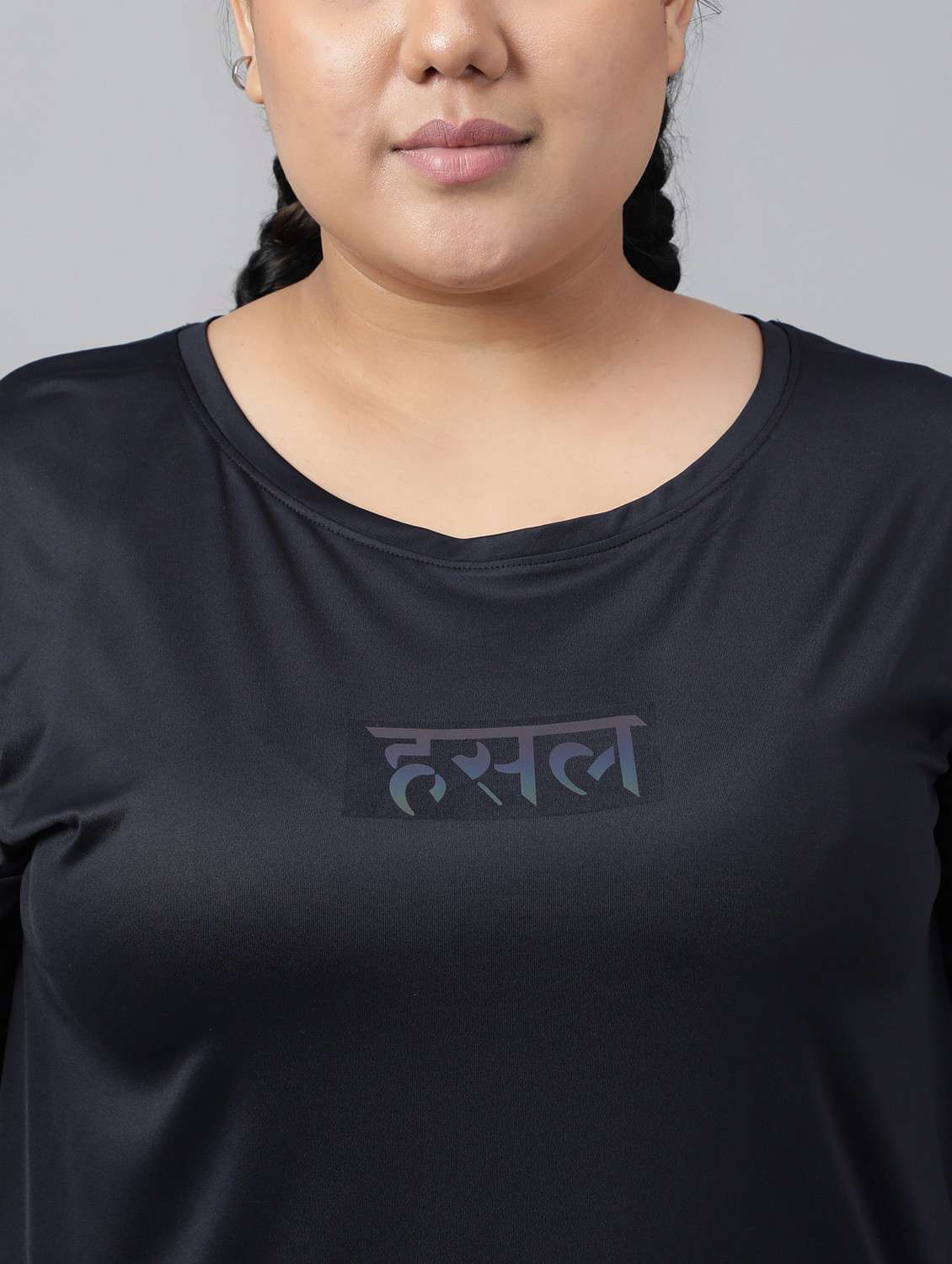 women black typographic round neck t-shirt - 21762459 -  Standard Image - 5