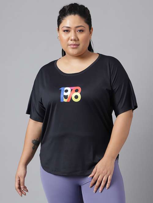 women black typographic round neck t-shirt - 21762469 -  Standard Image - 0