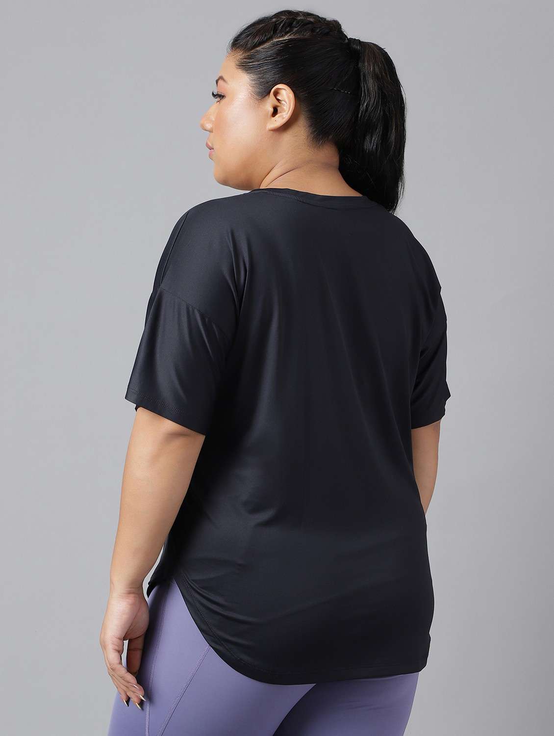 women black typographic round neck t-shirt - 21762469 -  Standard Image - 3