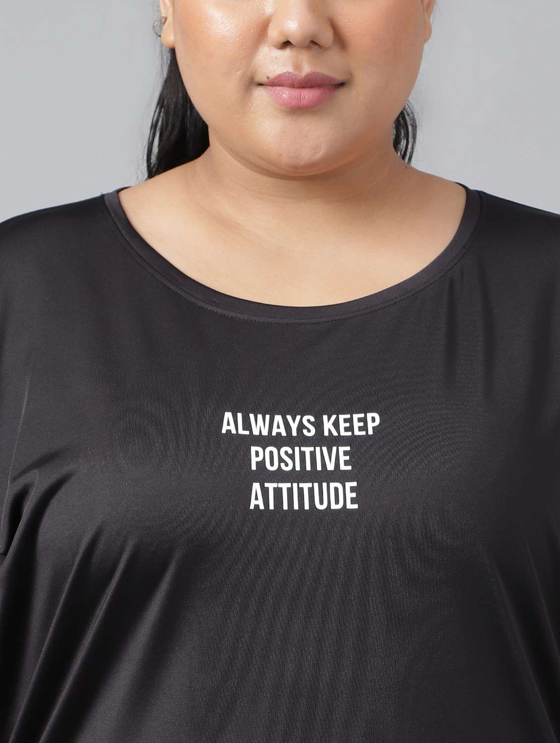 women black typographic round neck t-shirt - 21762481 -  Standard Image - 5
