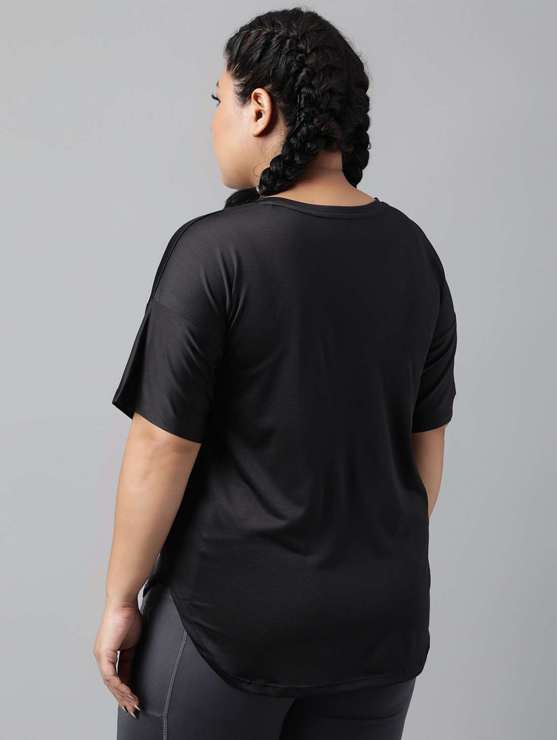 women black typographic round neck t-shirt - 21762489 - Standard Image - 3
