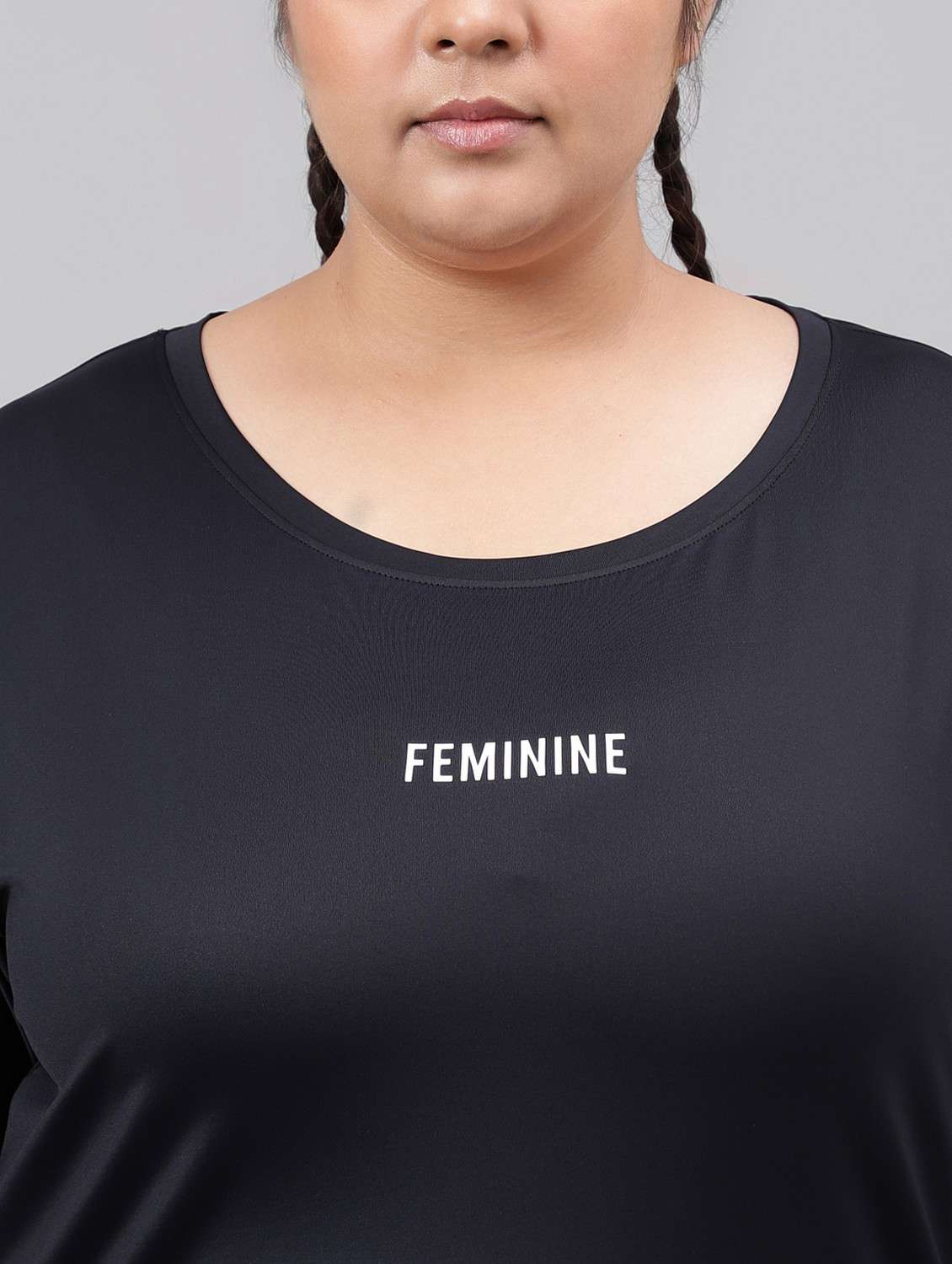 women black typographic round neck t-shirt - 21762503 -  Standard Image - 5