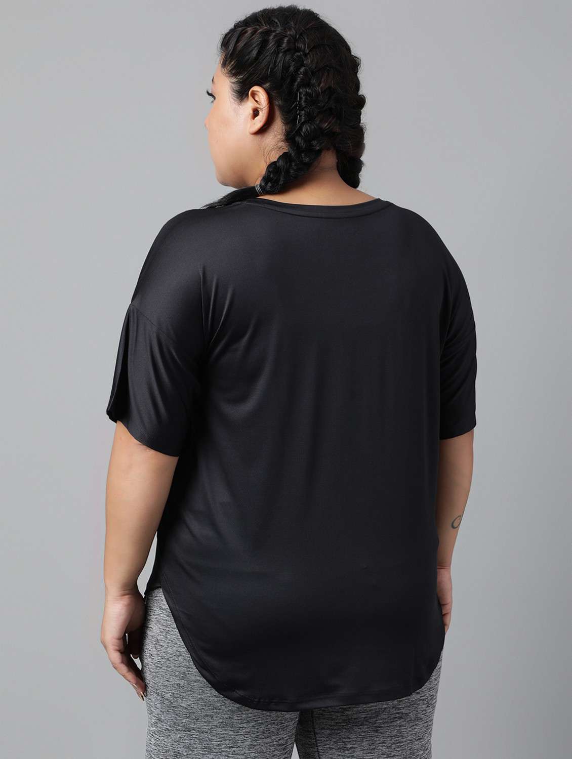 women black typographic round neck t-shirt - 21762508 -  Standard Image - 3