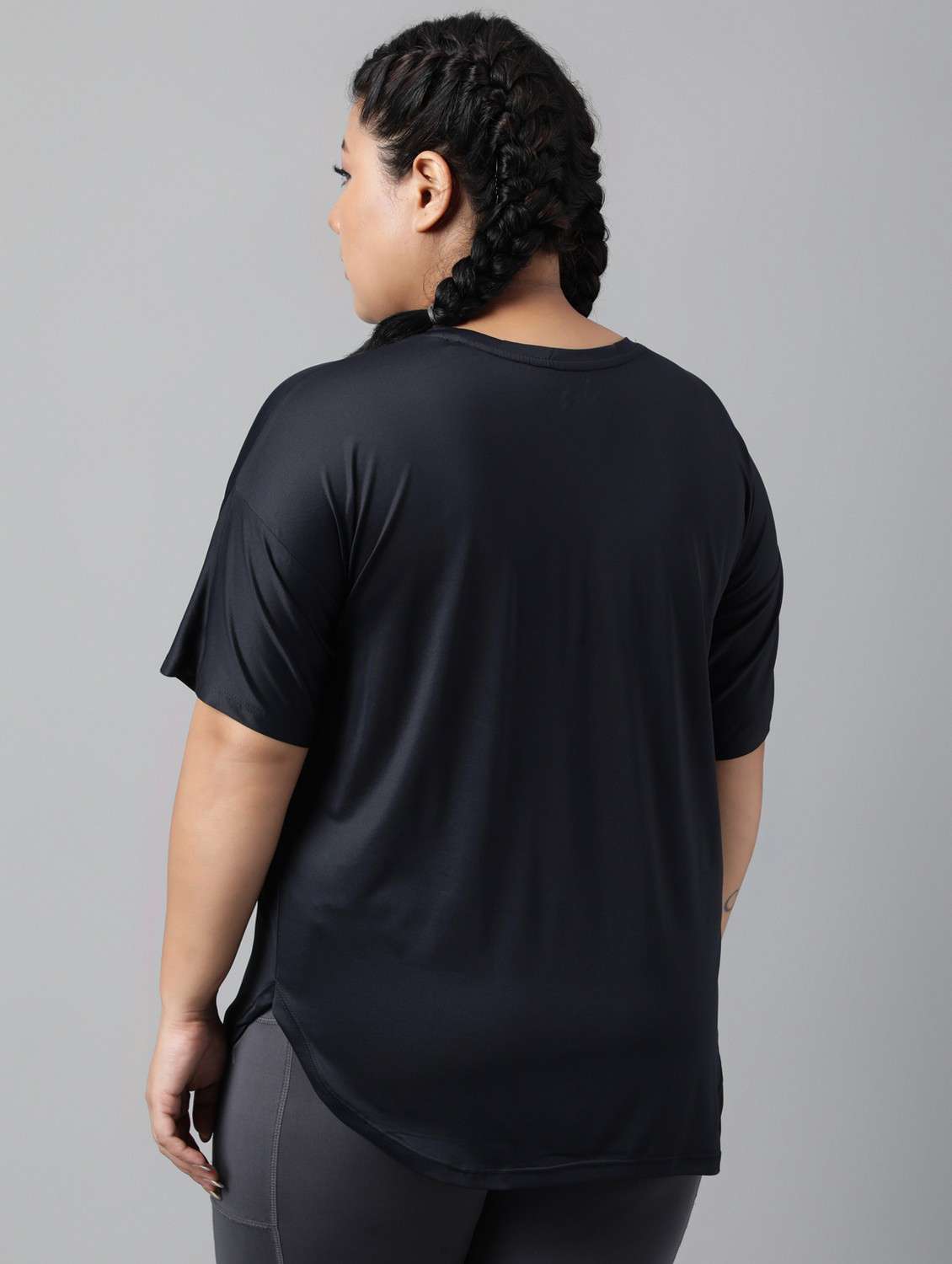 women black typographic round neck t-shirt - 21762519 - Standard Image - 3