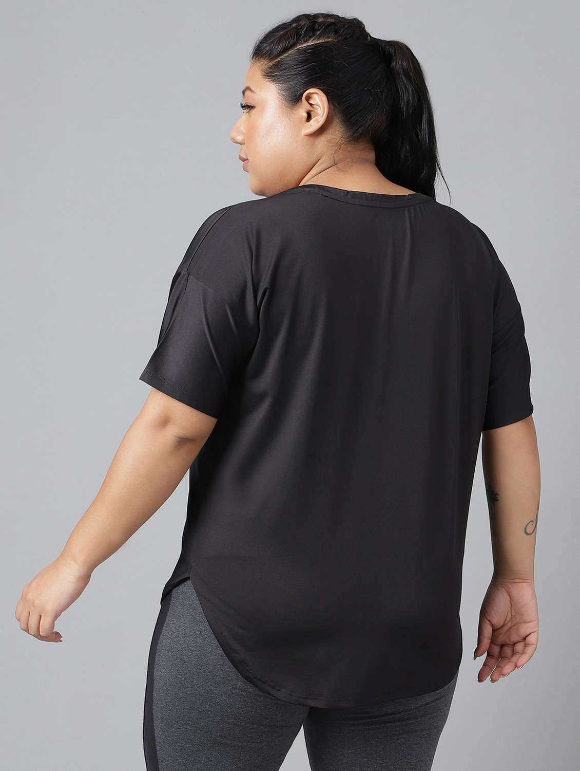 women black typographic round neck t-shirt - 21762524 -  Standard Image - 3