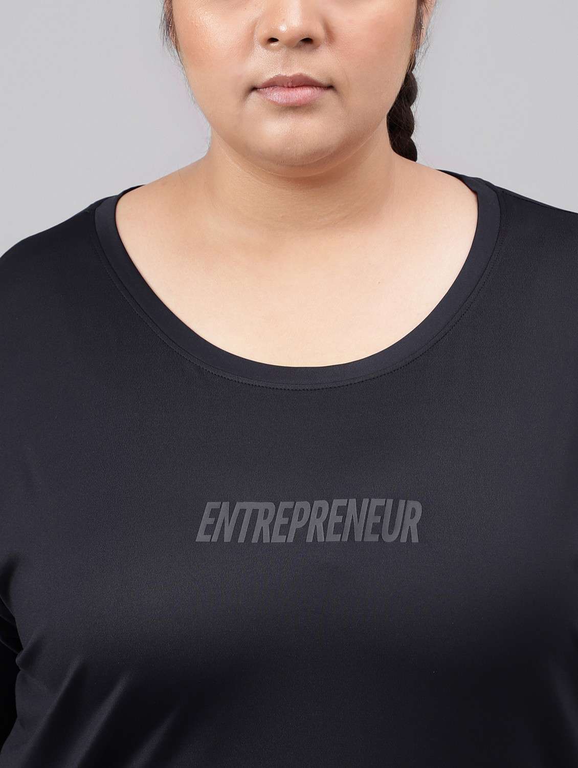 women black typographic round neck t-shirt - 21762537 -  Standard Image - 5