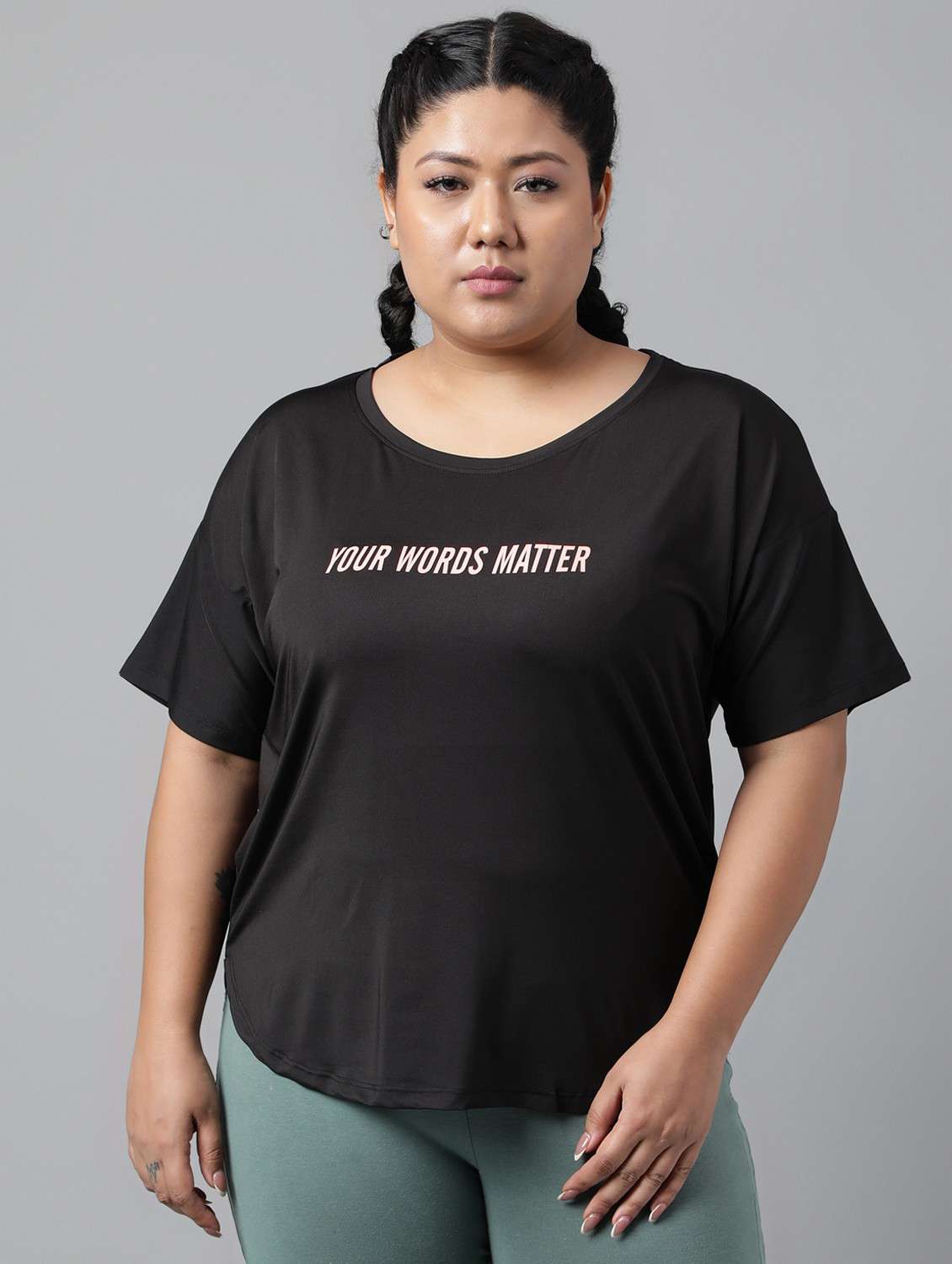 women black typographic round neck t-shirt