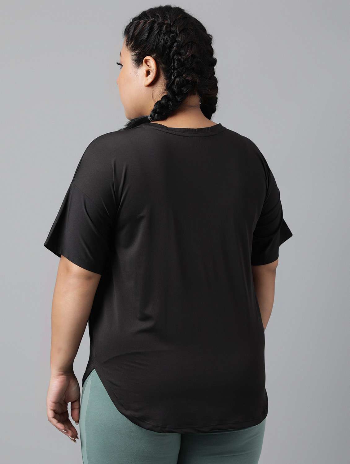 women black typographic round neck t-shirt - 21762558 -  Standard Image - 3