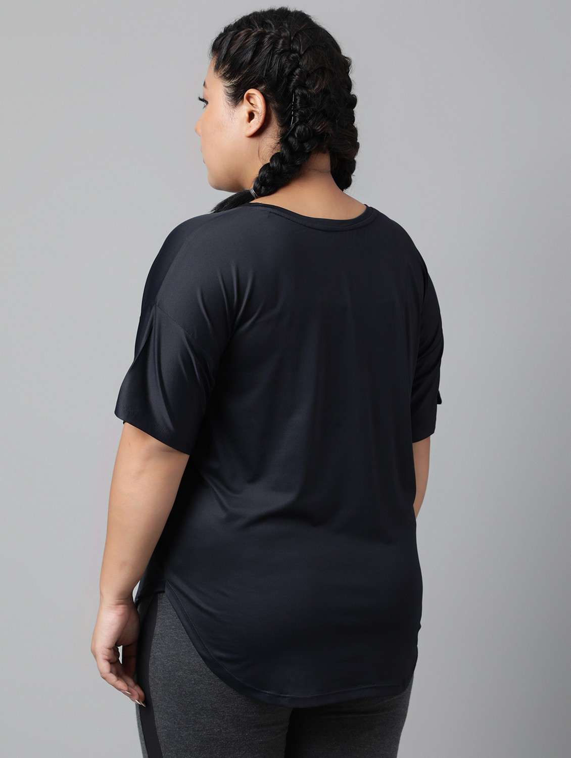 women black typographic round neck t-shirt - 21762562 -  Standard Image - 3