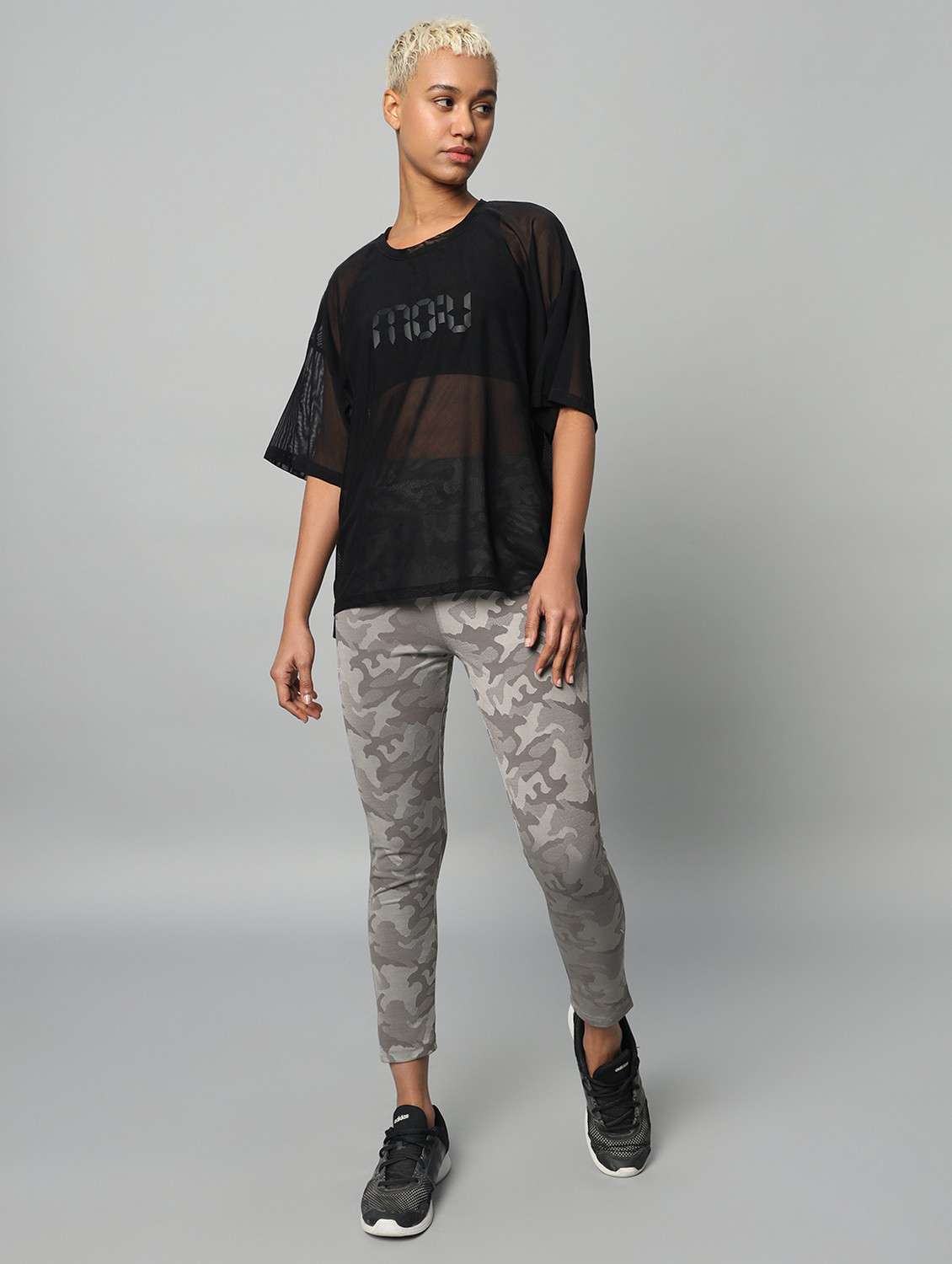 women black typographic round neck t-shirt - 21763284 -  Standard Image - 5