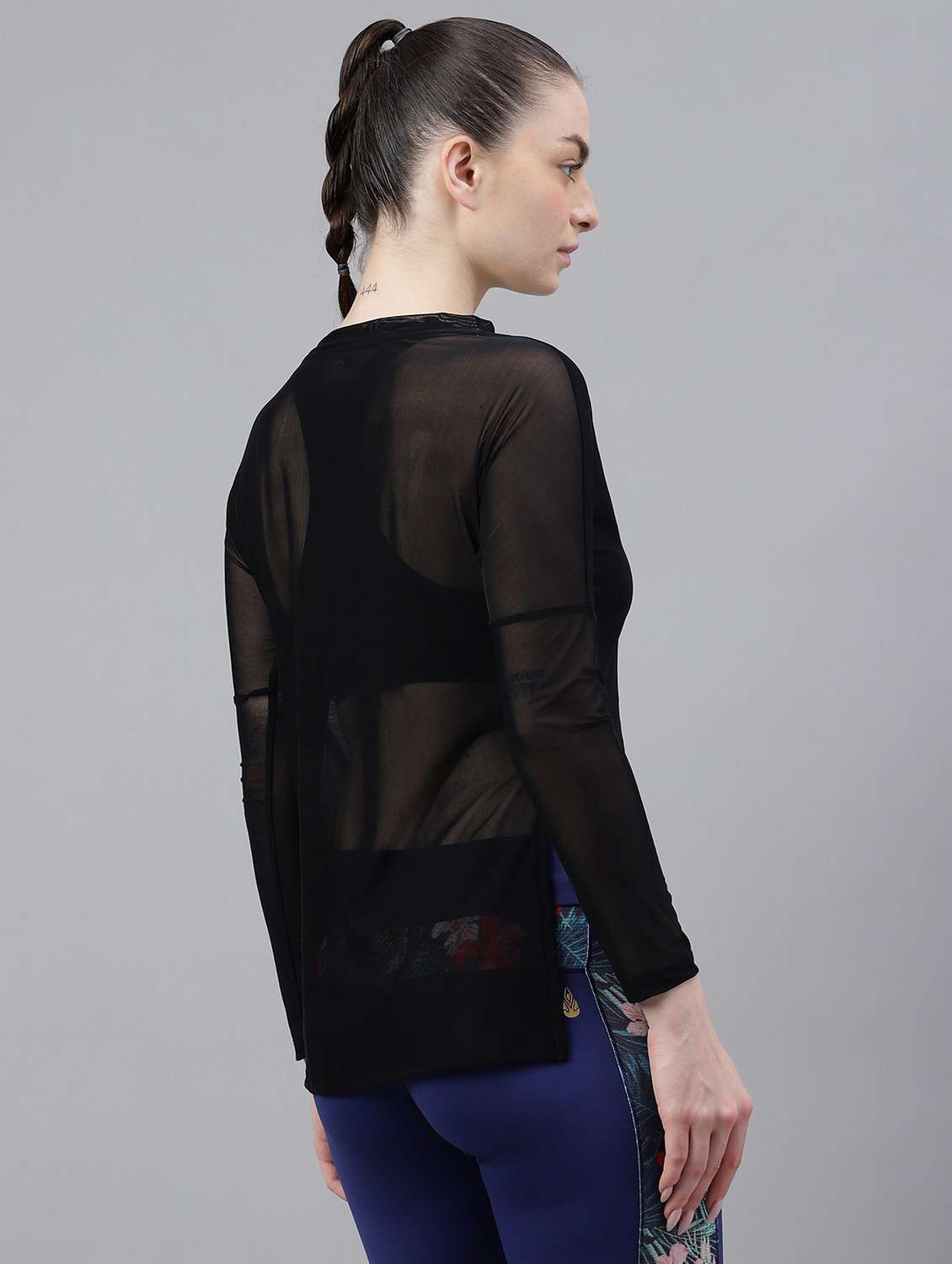 women printed long sleeves mesh sports t-shirt - 21763373 -  Standard Image - 3