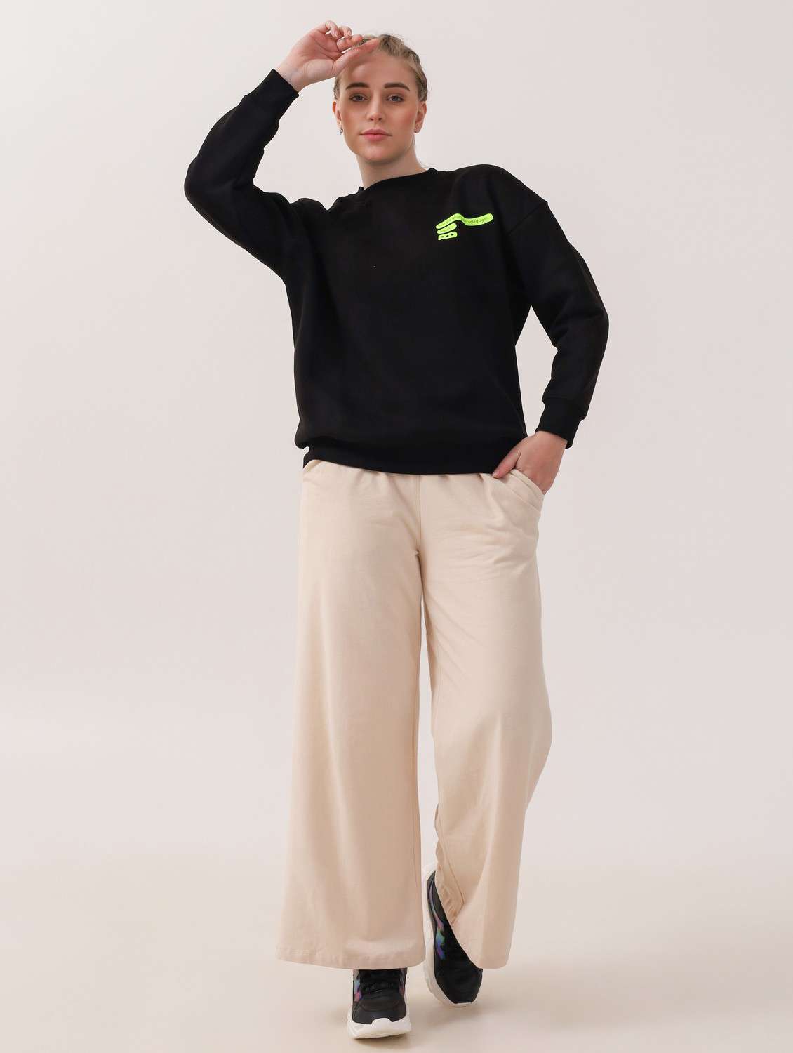 women printed long sleeves oversized sweatshirt - 21764125 -  Standard Image - 3