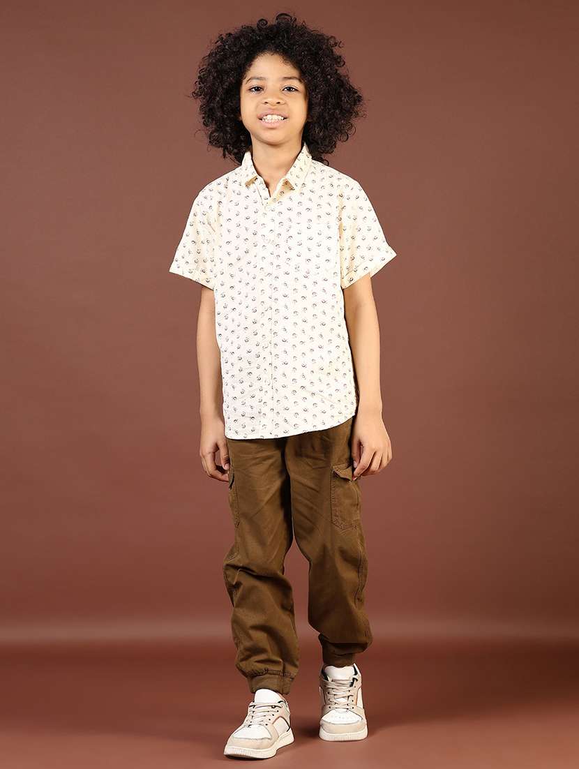 men solid mid rise relaxed fit cargo - 21764340 -  Standard Image - 5