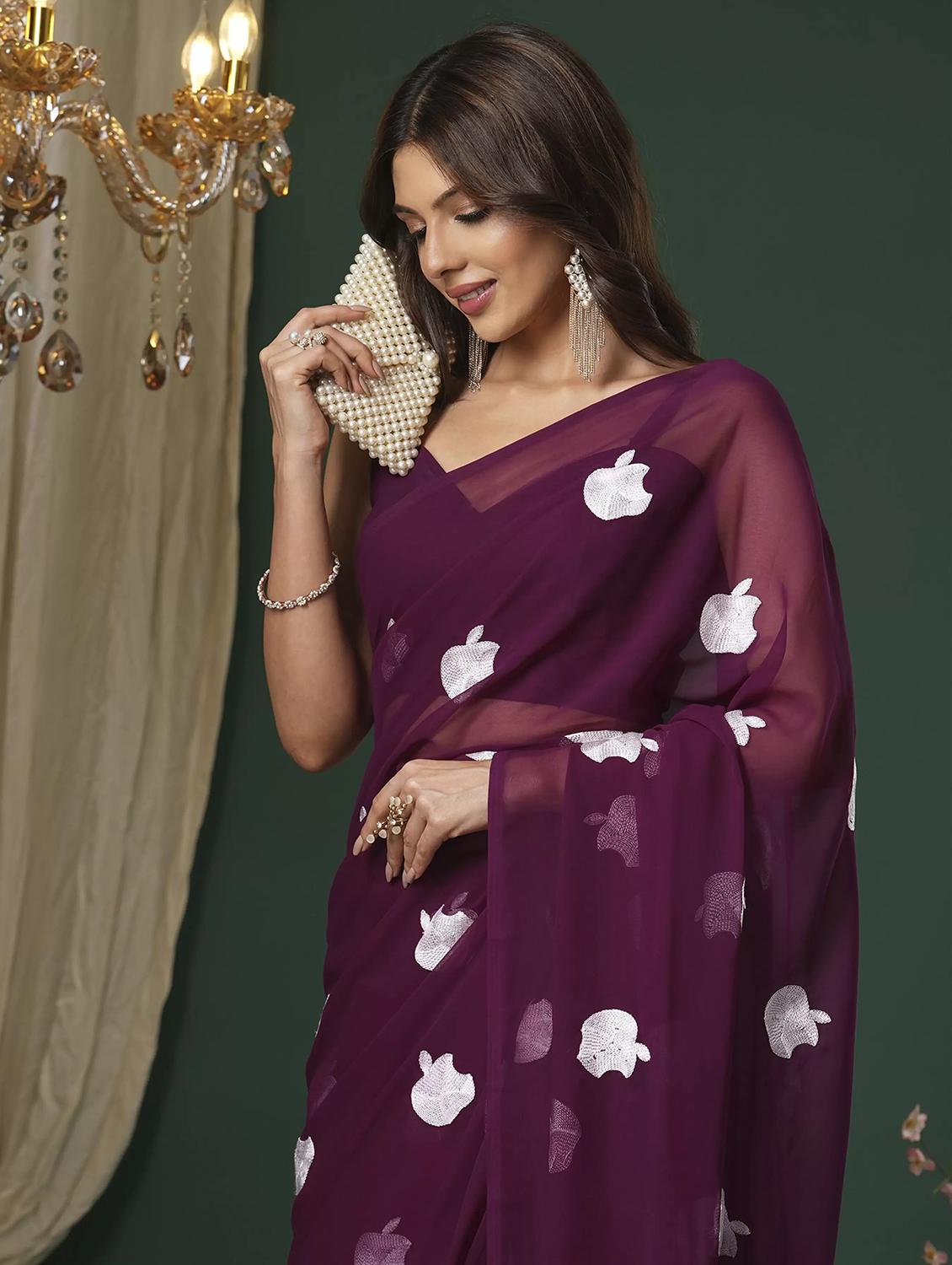 women purple embroidered saree with blouse - 21766135 - Standard Image - 3