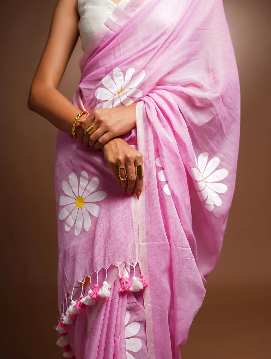 women floral printed saree with blouse - 21766141 - Standard Image - 3