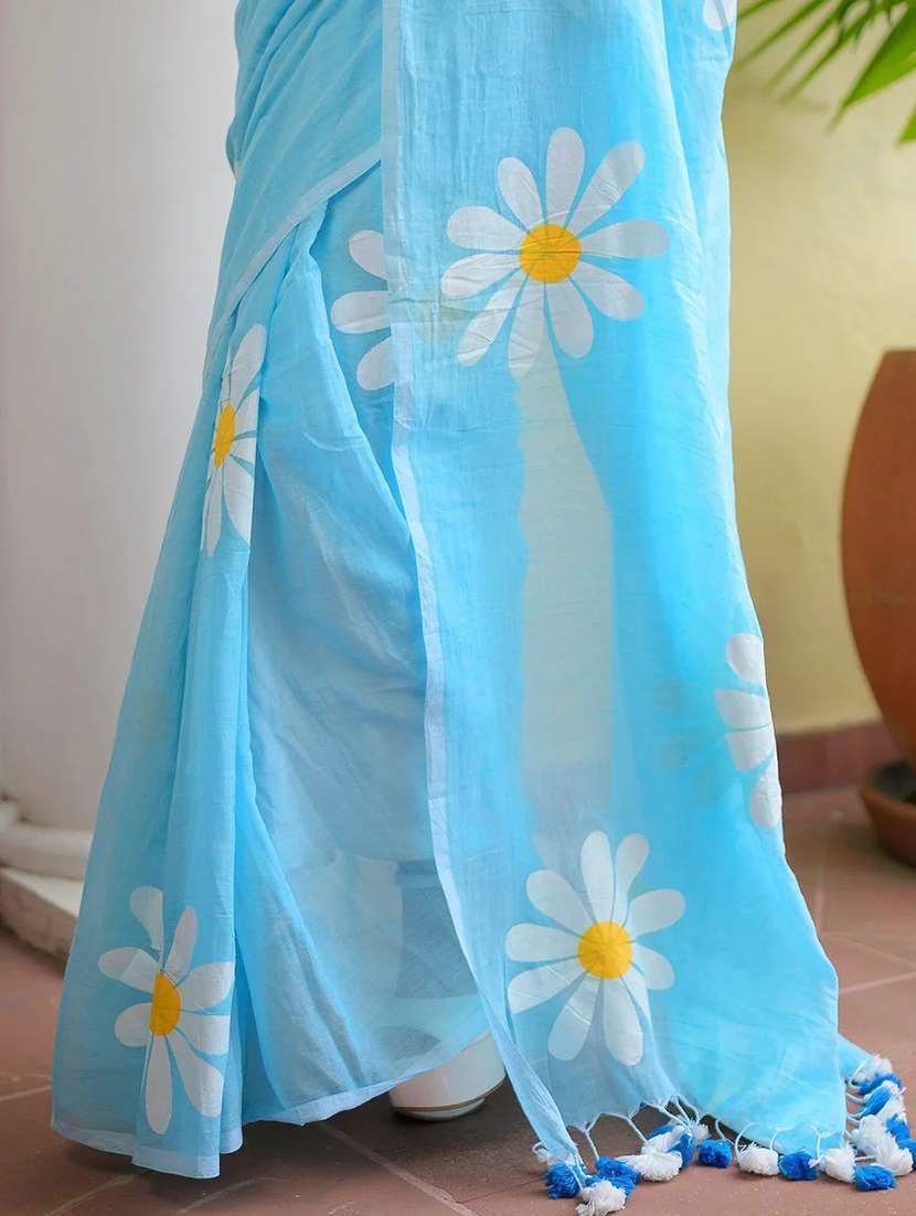 women floral printed saree with blouse - 21766145 -  Standard Image - 5