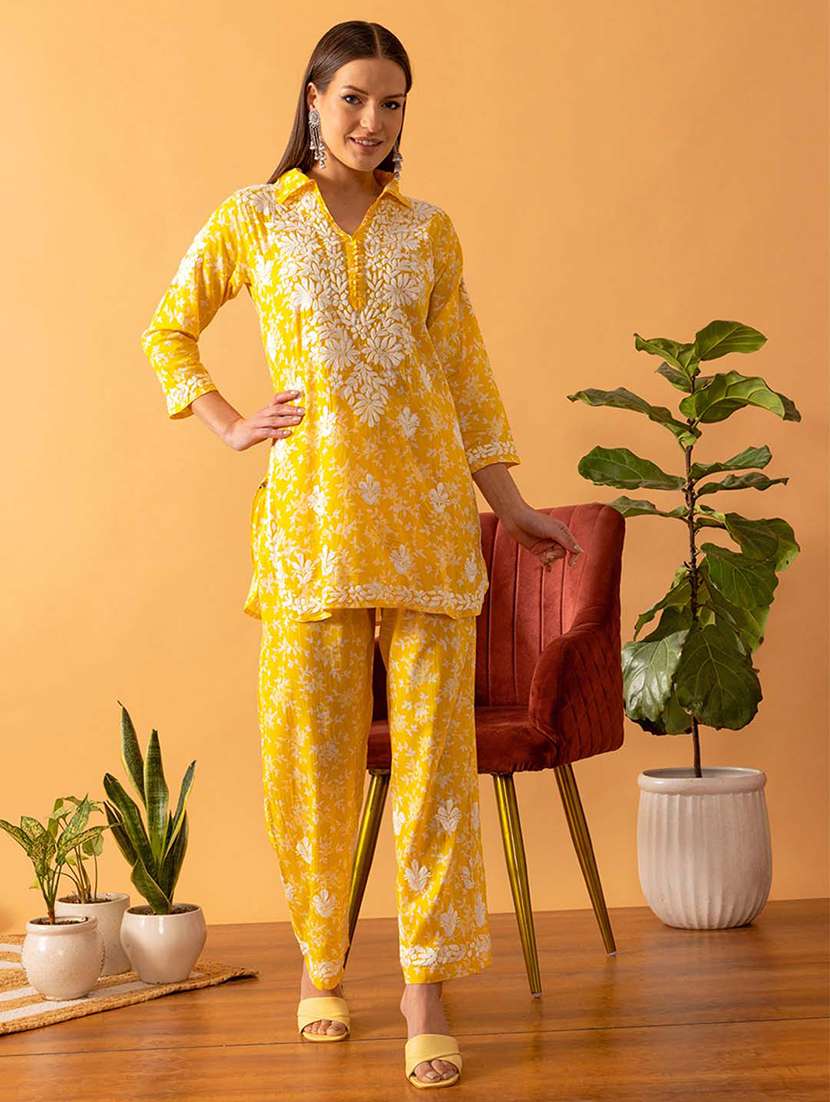 women embroidered ethnic co-ord set