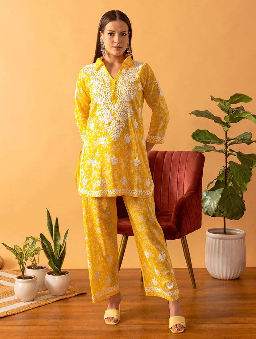 women embroidered ethnic co-ord set - 21766178 - Standard Image - 3