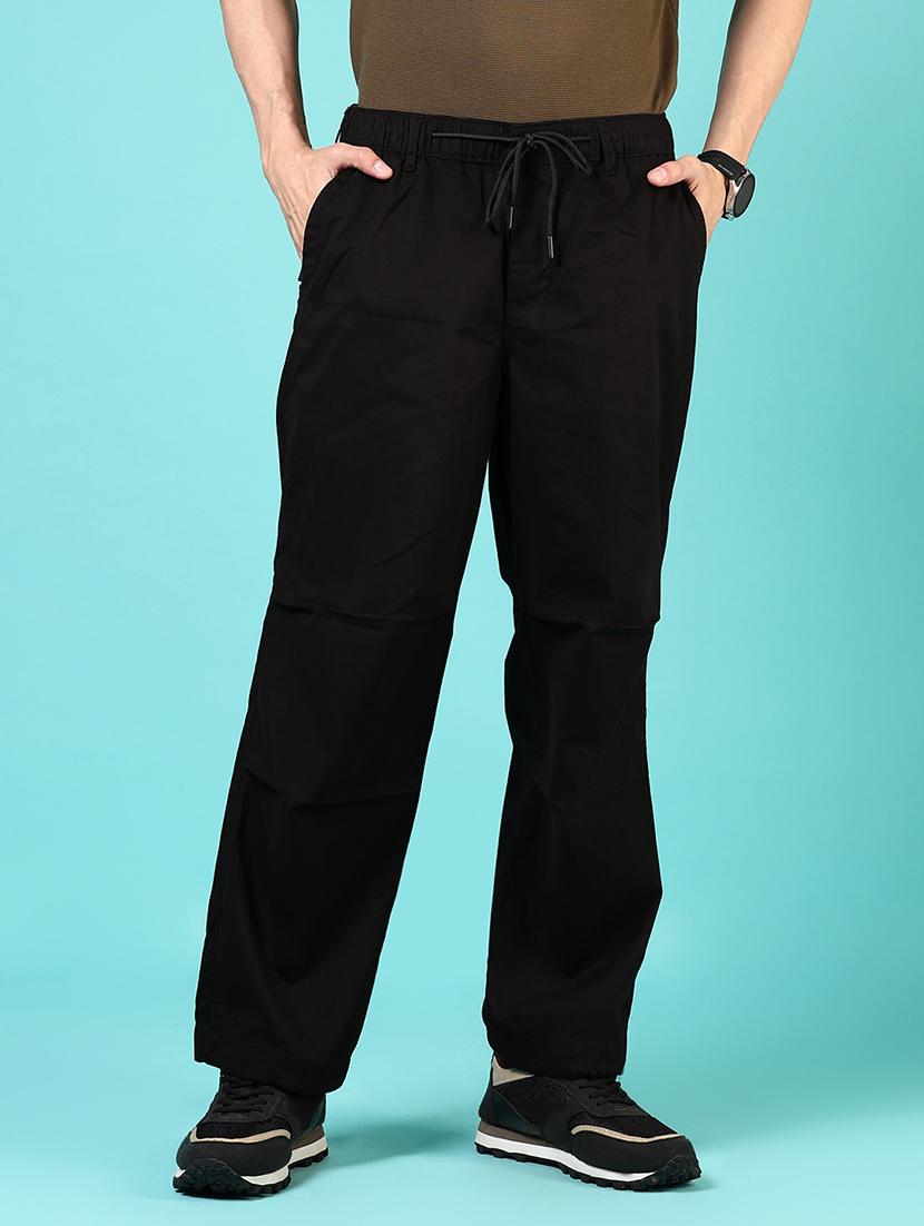 men solid mid rise relaxed fit chinos 