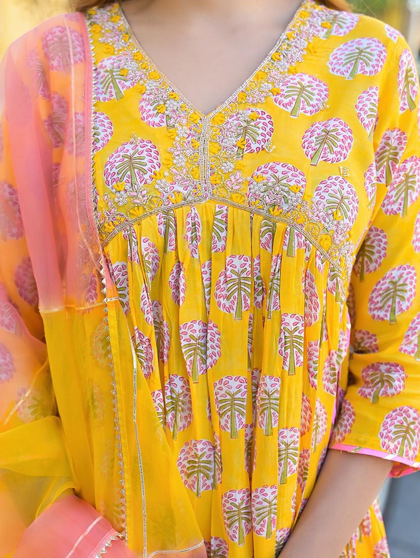women three quarter sleeve kurta pant with dupatta set - 21766303 - Standard Image - 5
