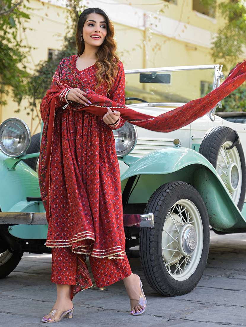 women three quarter sleeve kurta pant with dupatta set - 21766308 -  Zoom Image - 0