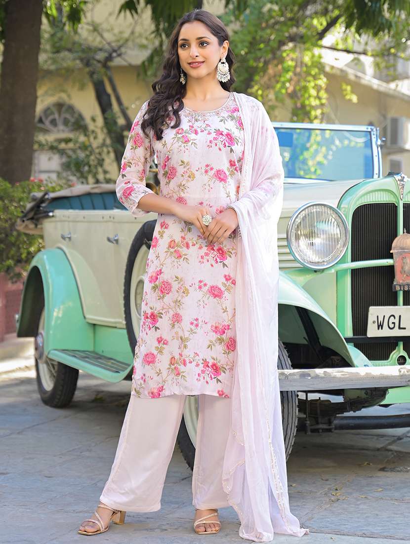 women three quarter sleeve kurta pant with dupatta set - 21766311 - Zoom Image - 0