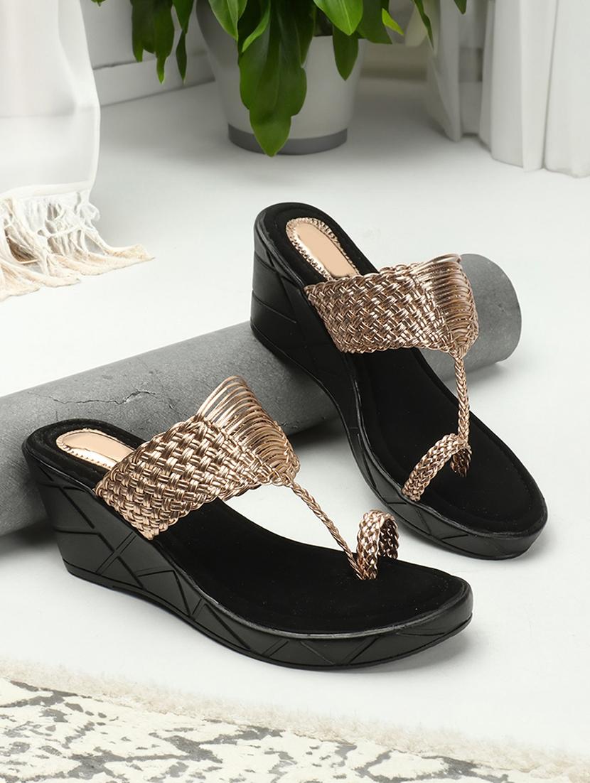 women textured one toe wedge - 21766421 -  Zoom Image - 0