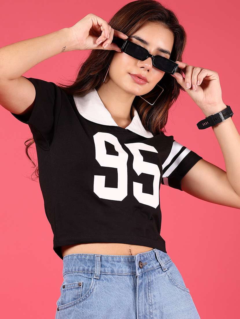 women graphic printed polo neck crop t-shirt