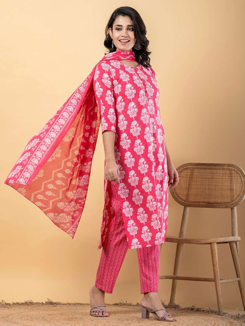 women three quarter sleeve kurta pant with dupatta set - 21766748 -  Standard Image - 3
