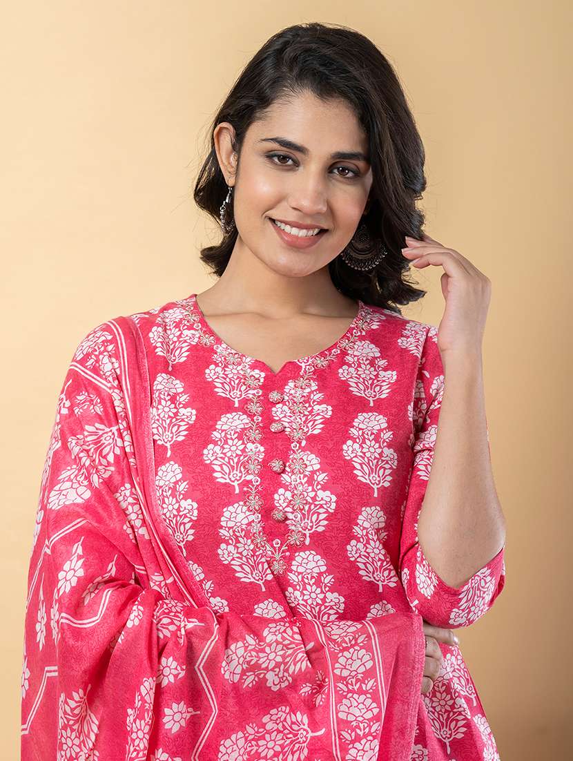 women three quarter sleeve kurta pant with dupatta set - 21766748 -  Standard Image - 5