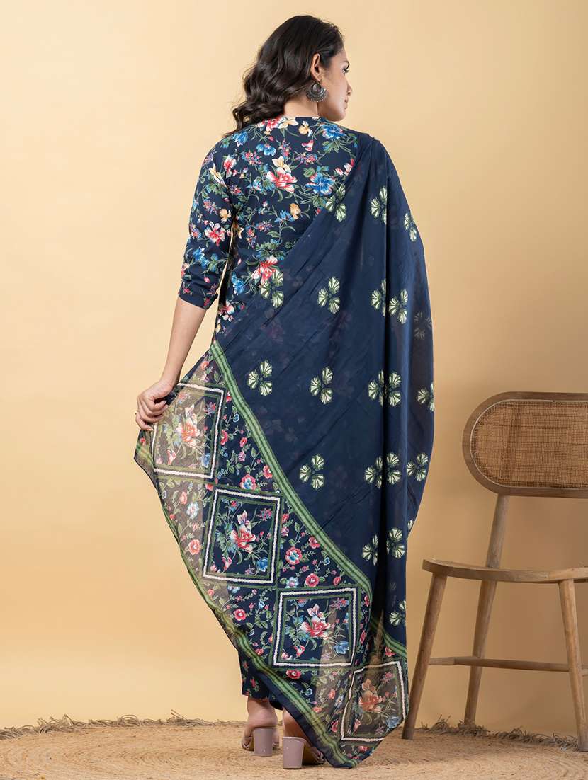 women three quarter sleeve kurta pant with dupatta set - 21766768 -  Standard Image - 3