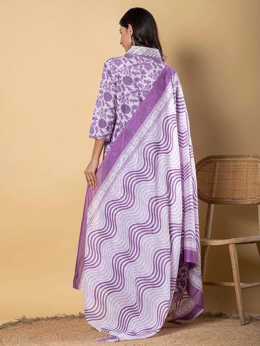 women three quarter sleeve kurta palazzo with dupatta set - 21766774 -  Standard Image - 3